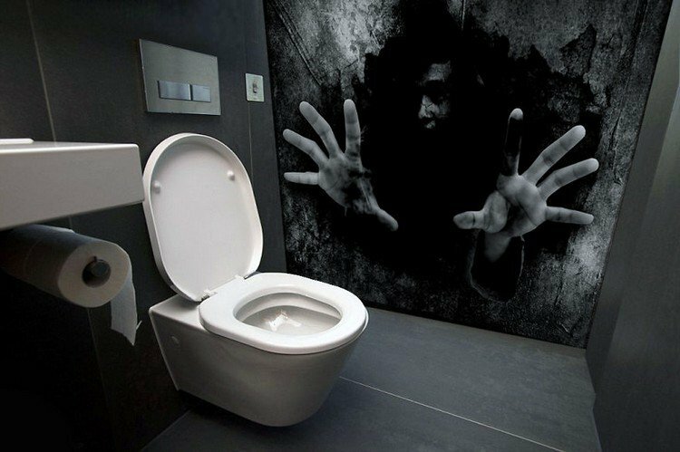 Дамский туалет и жестокие реалии или самые страшные и странные вещи, которые время от времени происходят в женских уборных