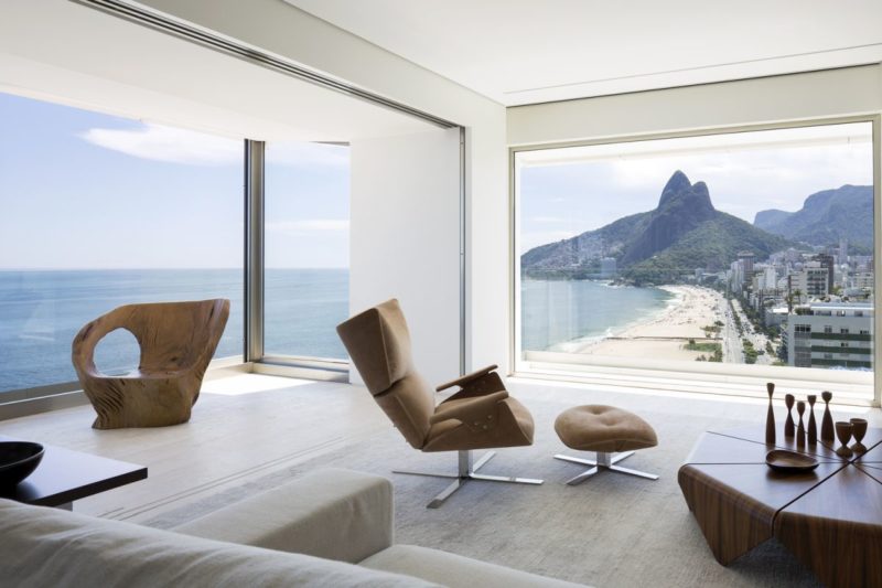 Modern Apartment in Brazil With 360 Degree Views