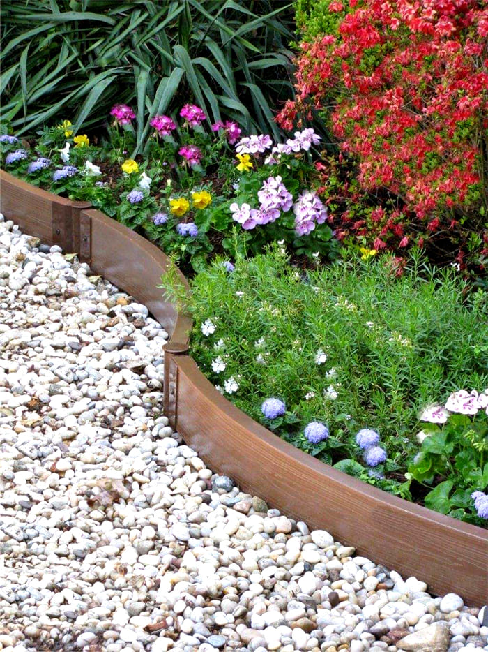 Простой конструктор для облагораживания сада или огорода