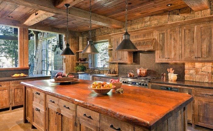 дачная кухня из дерева